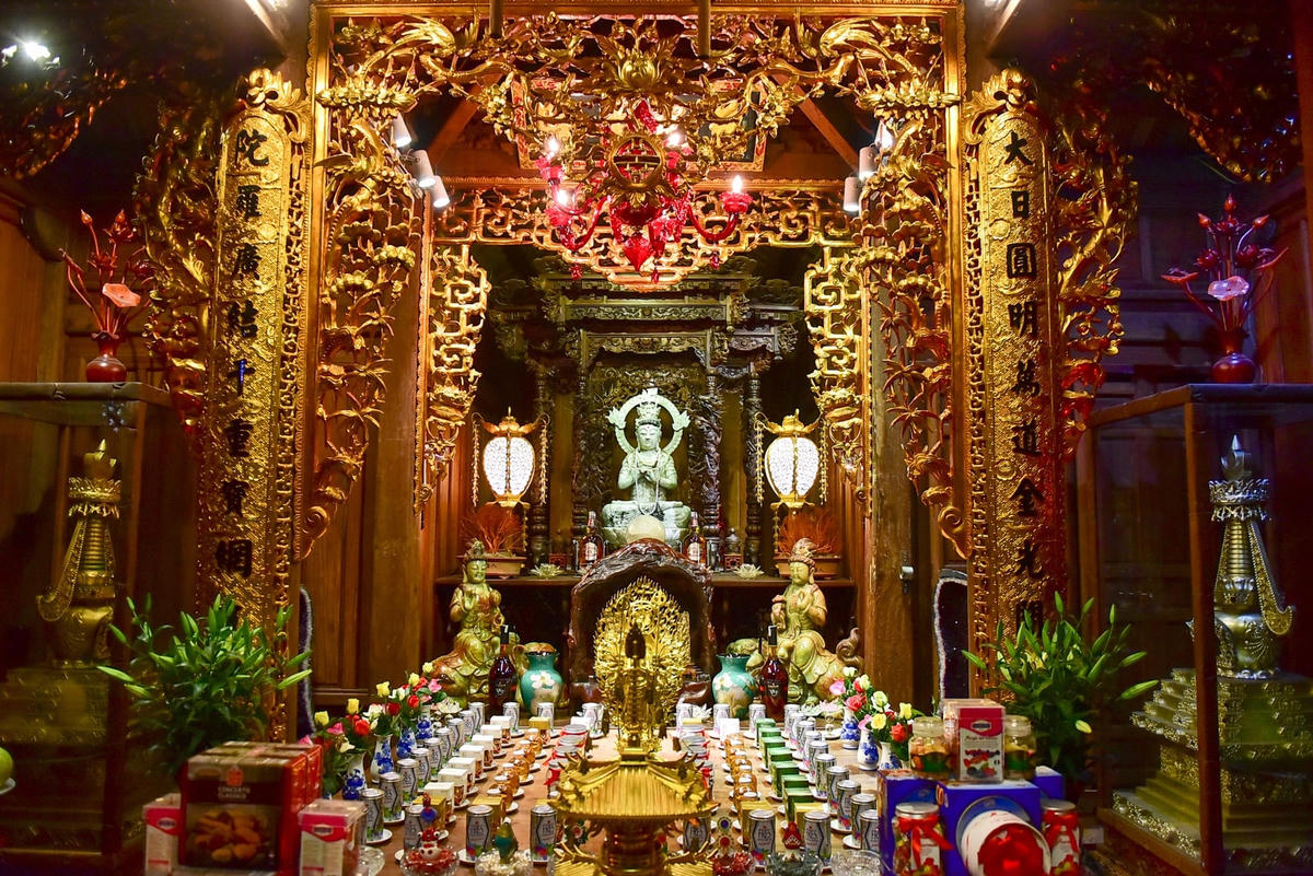 [ẢNH] Ngôi chùa cổ có tượng Phật từ đá quý nguyên khối nặng 600 kg