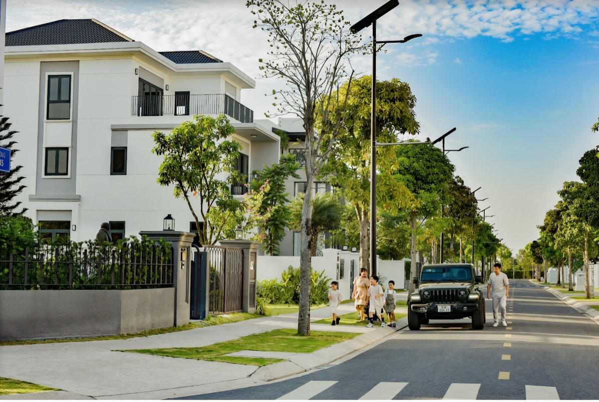 Ốc Thanh Vân hạnh phúc khi ba con đều yêu thích không gian sống tại Aqua City