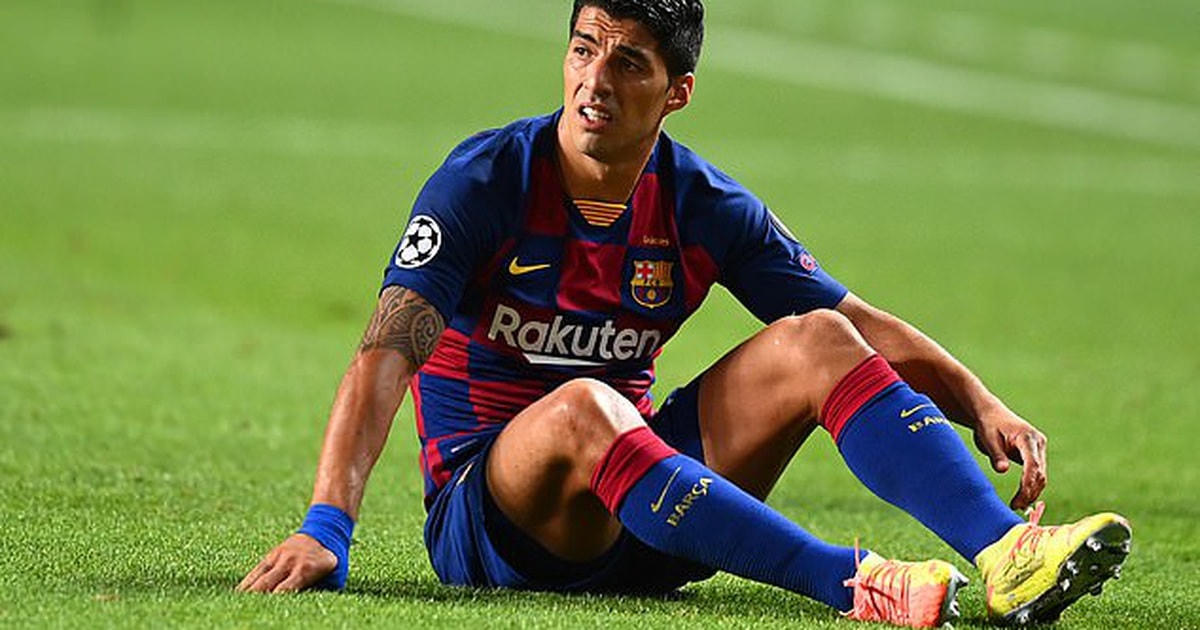 Suarez tức giận vì bị Barcelona ngăn cấm sang Atletico.