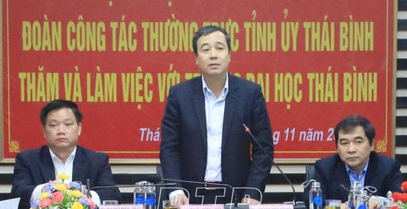Bí thư Tỉnh ủy Thái Bình Ngô Đông Hải cùng Thường trực Tỉnh ủy tại buổi làm việc với ĐH Thái Bình. Ảnh: Thành Tâm.