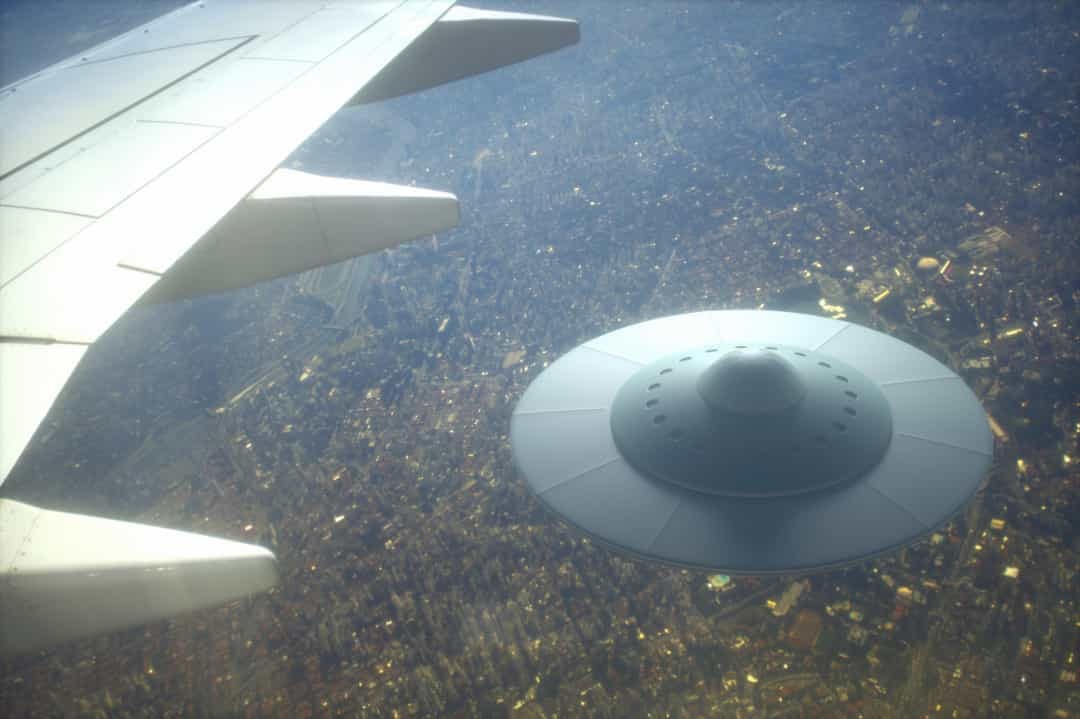 Những vụ nhìn thấy UFO nổi tiếng nhất trên thế giới
