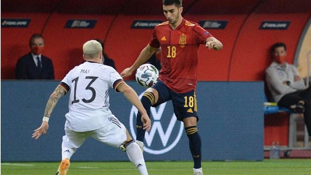 Max hầu như thua trong tất cả các pha cản phá, tranh chấp  (Nguồn: DFB.de).