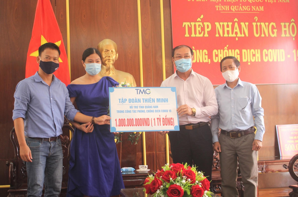 Tập đoàn Thiên Minh ủng hộ 1 tỷ đồng cho phòng, chống dịch Covid-19 ở Quảng Nam.
