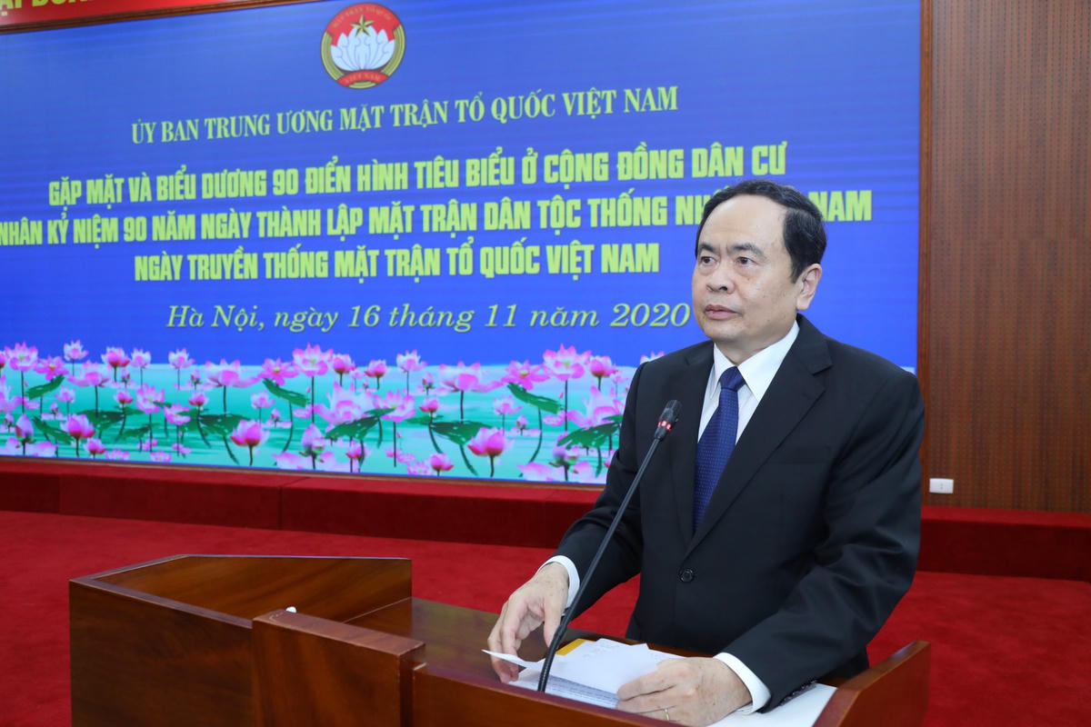 Chủ tịch Trần Thanh Mẫn phát biểu tại buổi gặp mặt.