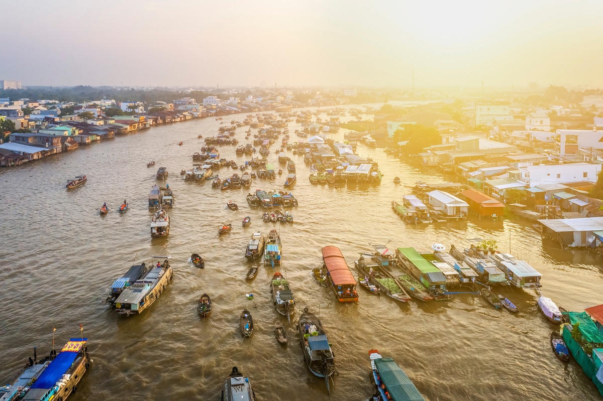 Chợ nổi Cái Răng nổi tiếng tại Cần Thơ.