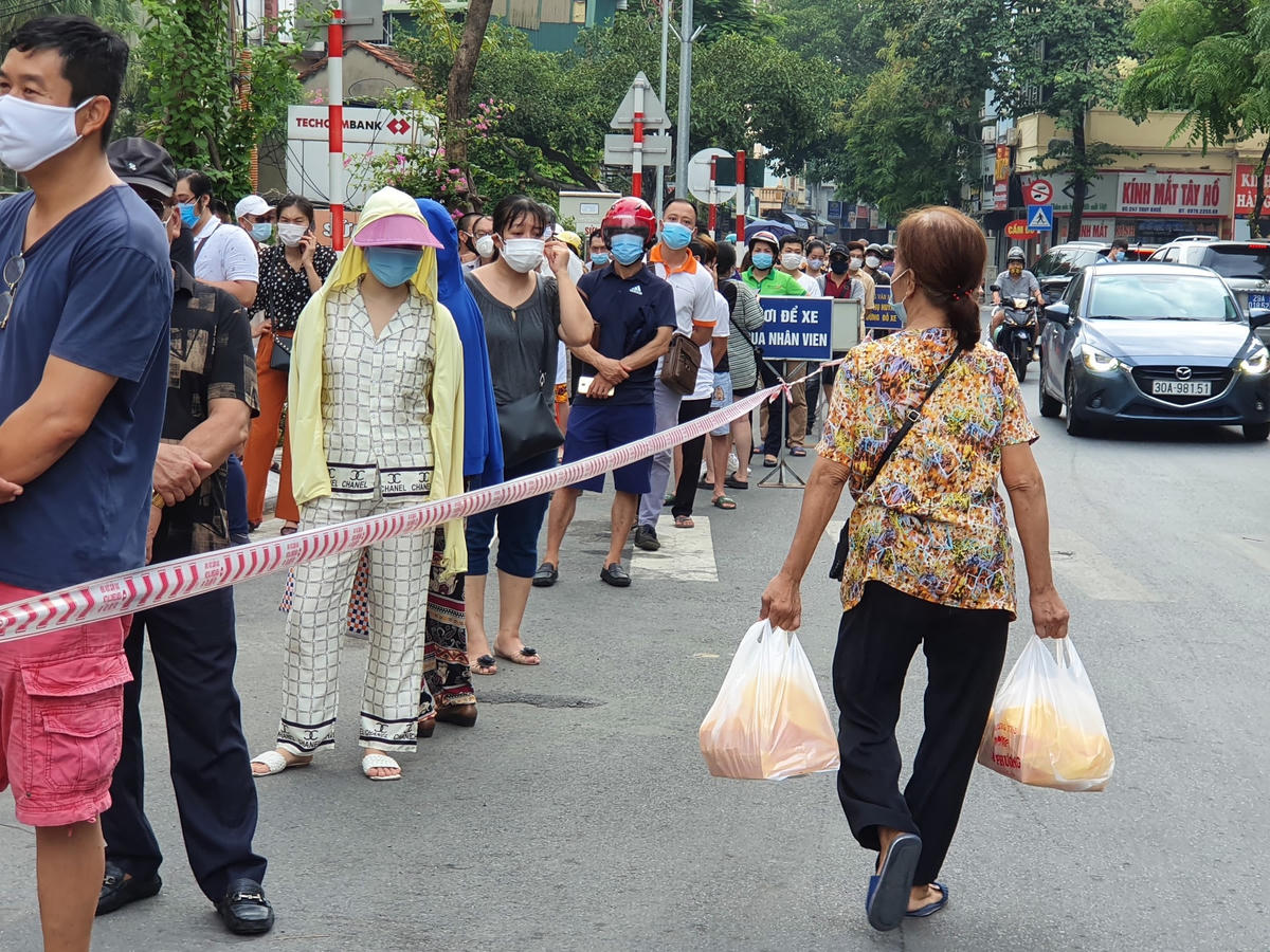 Hà Nội: Bánh trung thu truyền thống chưa ‘hạ nhiệt’