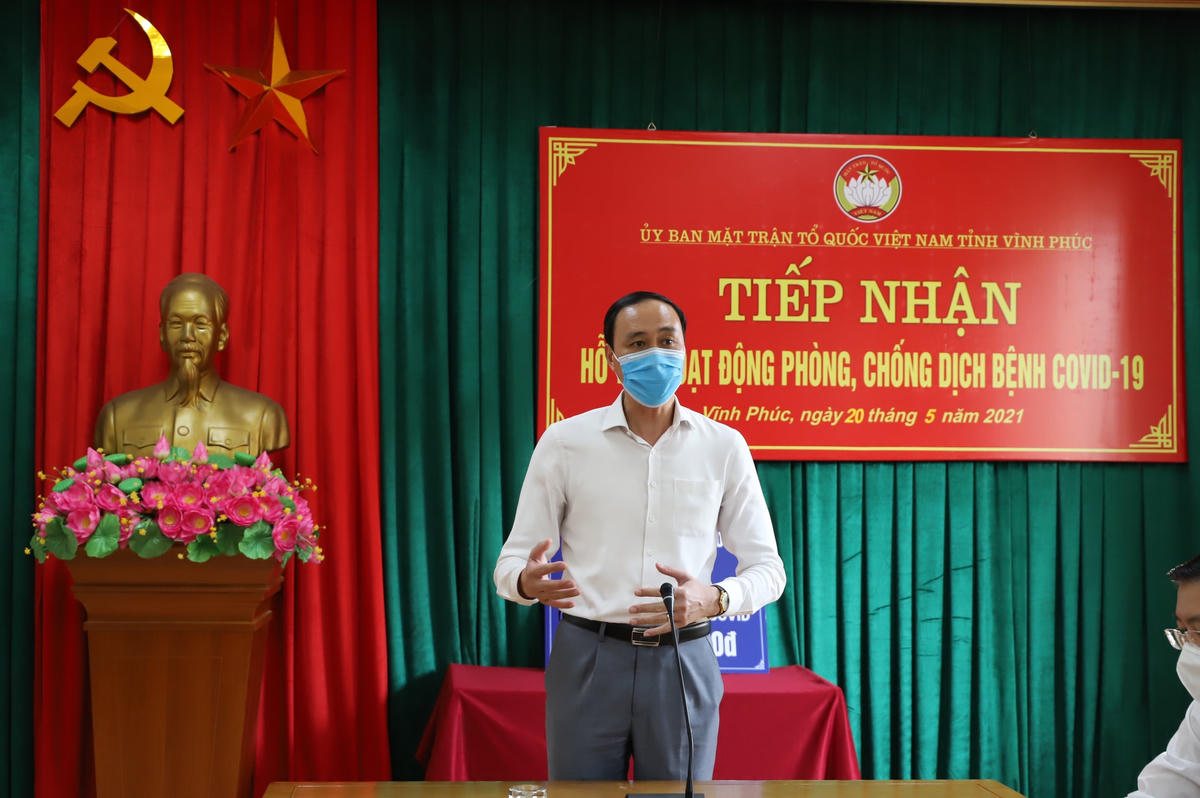 Phó Chủ tịch Phùng Khánh Tài đề nghị, Mặt trận các cấp tỉnh Vĩnh Phúc phát huy trách nhiệm trong giám sát, tuyên truyền vận động, huy động sự vào cuộc của toàn dân trong phòng, chống Covid-19.