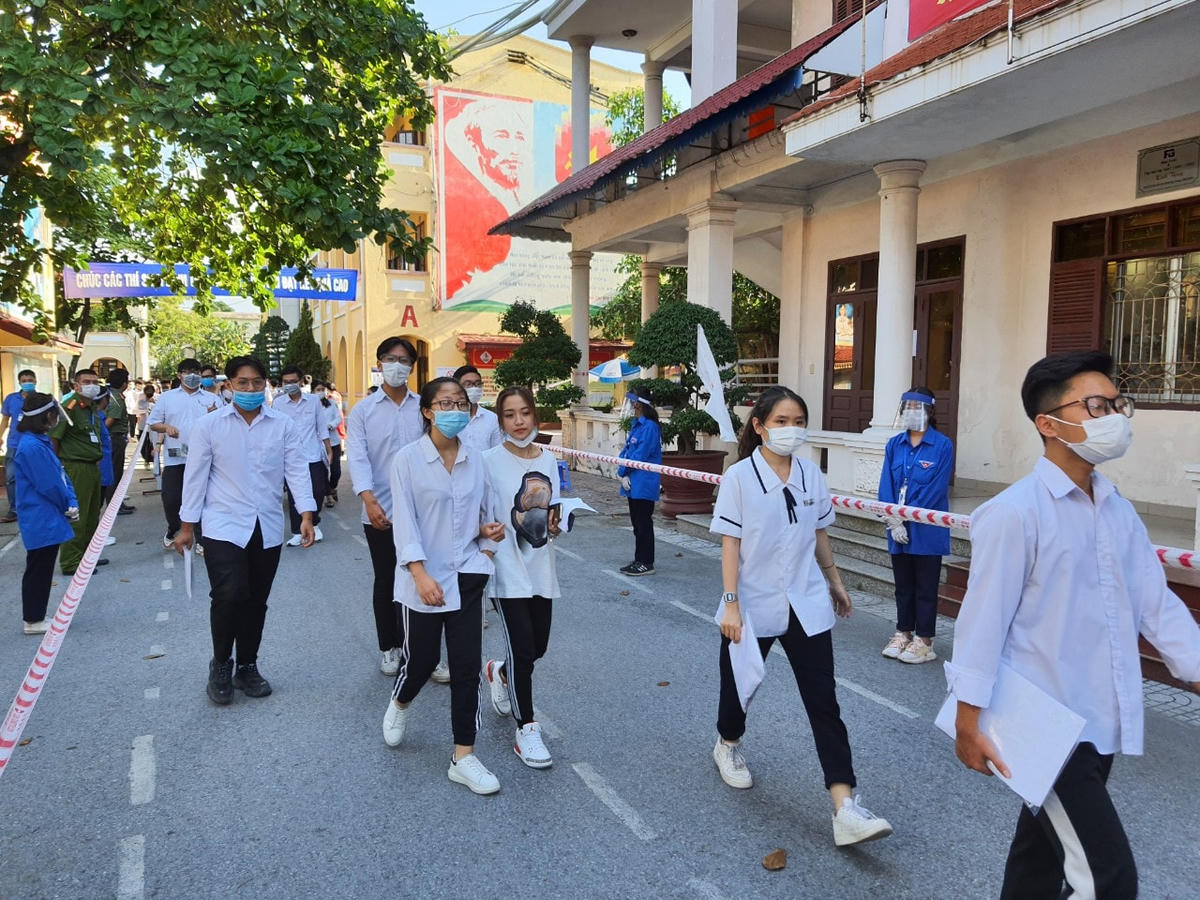 Thí sinh tham dự kỳ thi tốt nghiệp THPT 2020 tại Trường THPT Thái Phiên (Hải Phòng). Ảnh: Sỹ Điền.