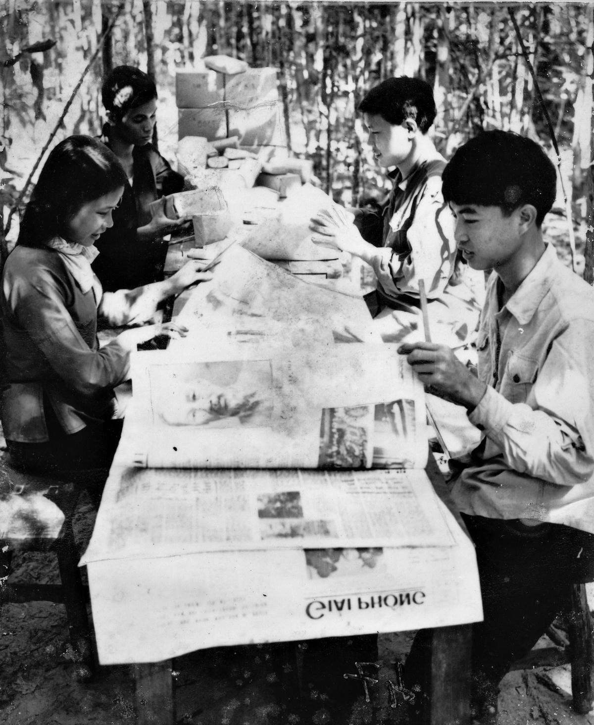 Nhà in Báo Giải Phóng trong chiến khu.