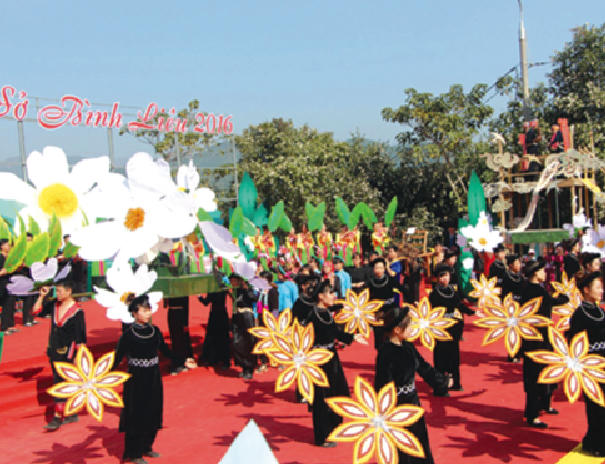 Lễ hội hoa Sở ở Bình Liêu.