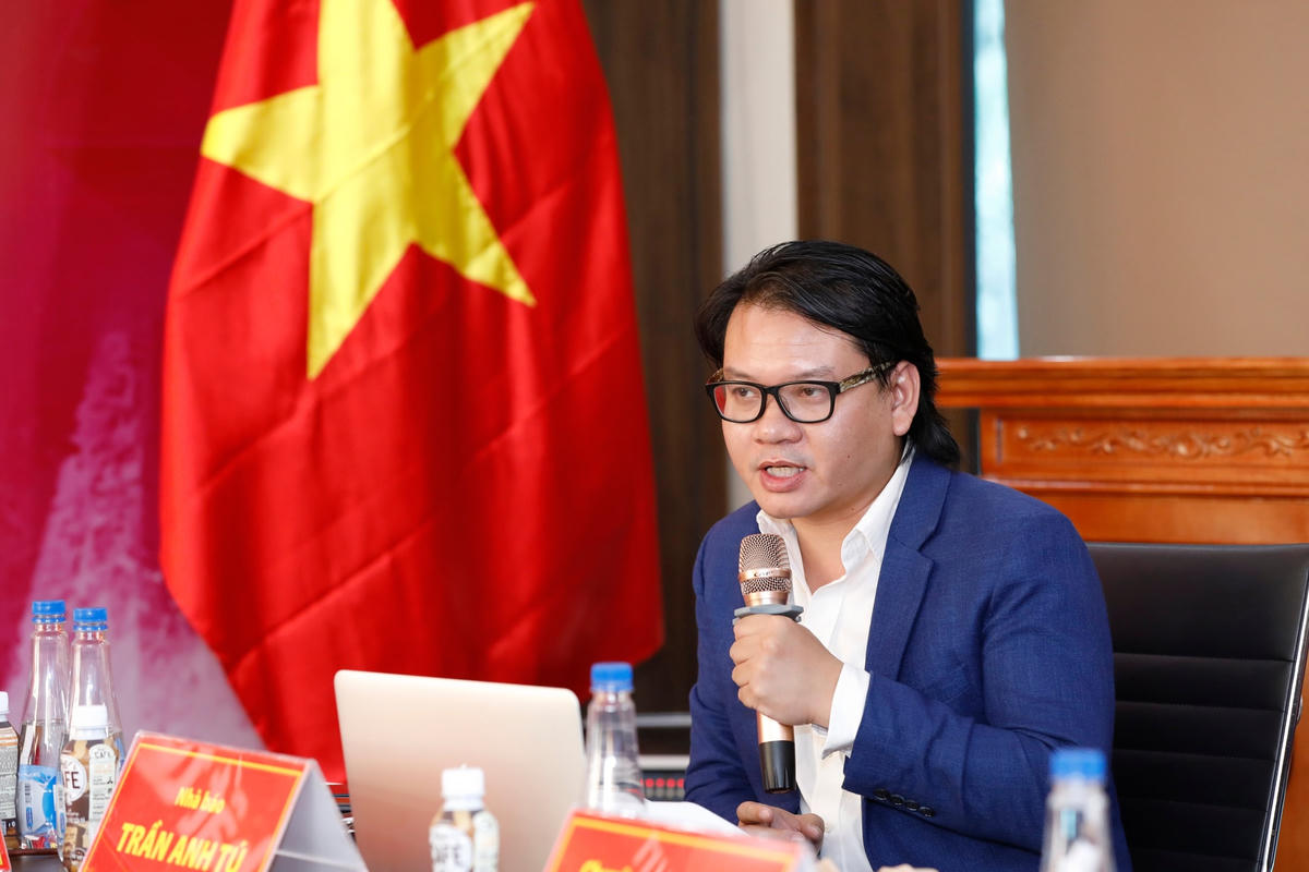 Ông Trần Anh Tú - Trưởng Ban Điện tử báo Đại Đoàn Kết. Ảnh: Quang Vinh.
