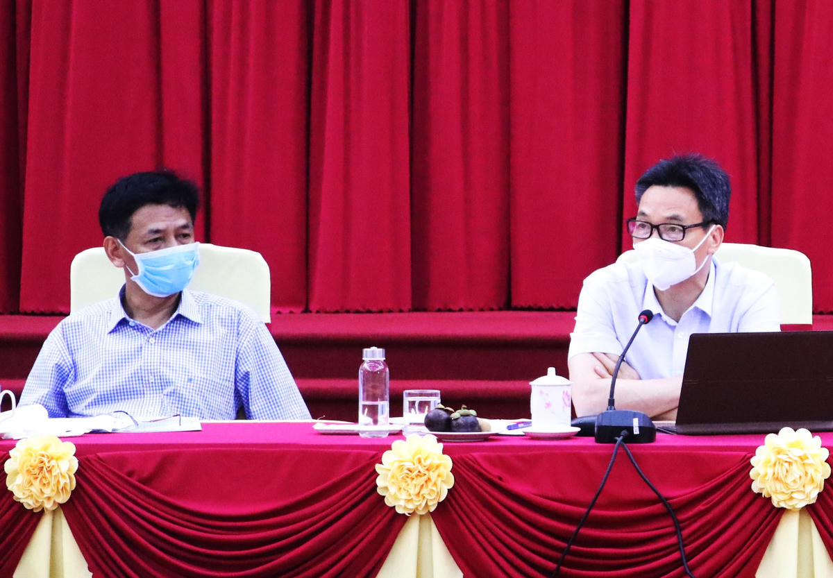 Phó Thủ tướng Vũ Đức Đam phát biểu chỉ đạo tại buổi làm việc.
