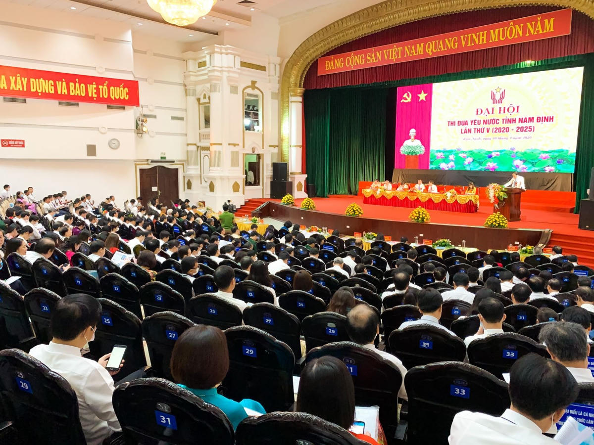 Quang cảnh đại hội