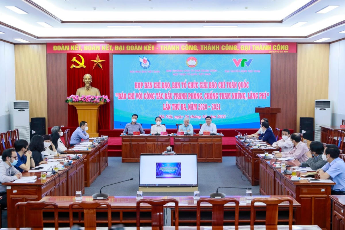 Quang cảnh cuộc họp.