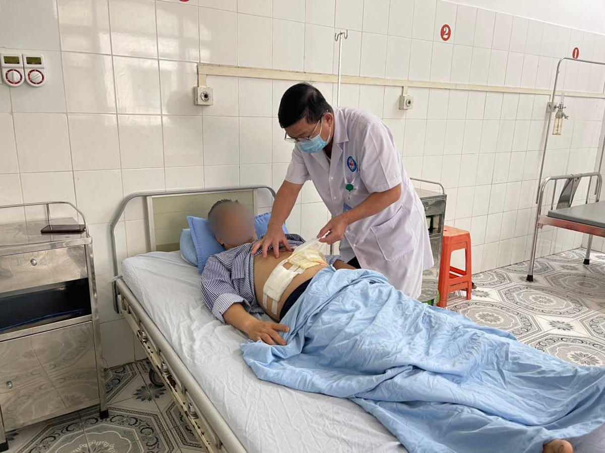 Sức khỏe bệnh nhân đang dần ổn định và phục hồi tốt.