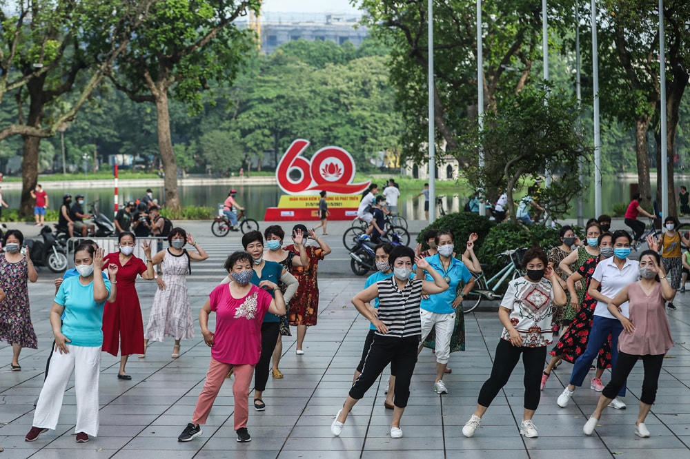 [ẢNH] Nhịp điệu phố phường