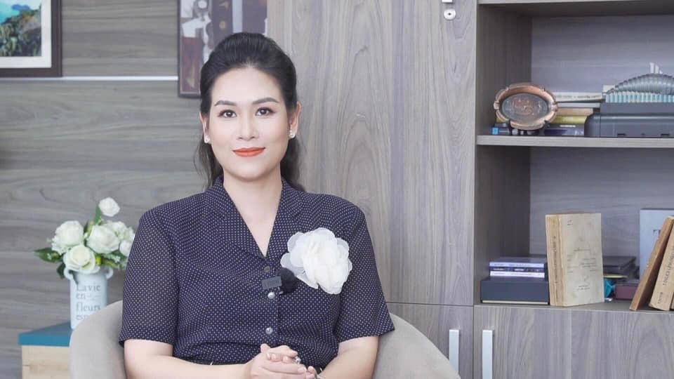 Ngoài ra, Hà Hương còn có cuộc sống hôn nhân viên mãn bên chồng. 