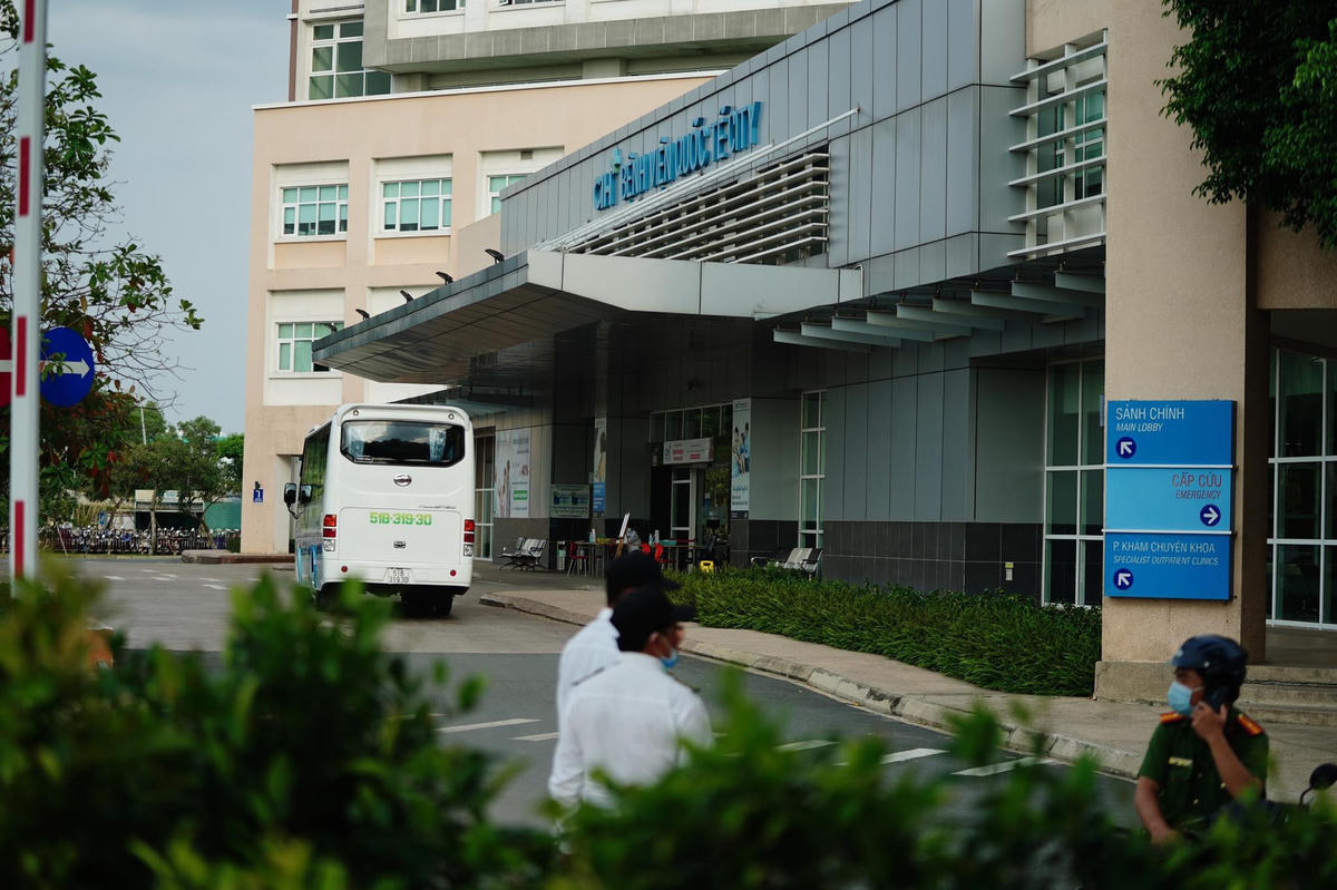 Hiện, những người tiếp xúc gần với bệnh nhân đang được cách ly, chờ xét nghiệm. (ảnh: Phạm Nguyễn).