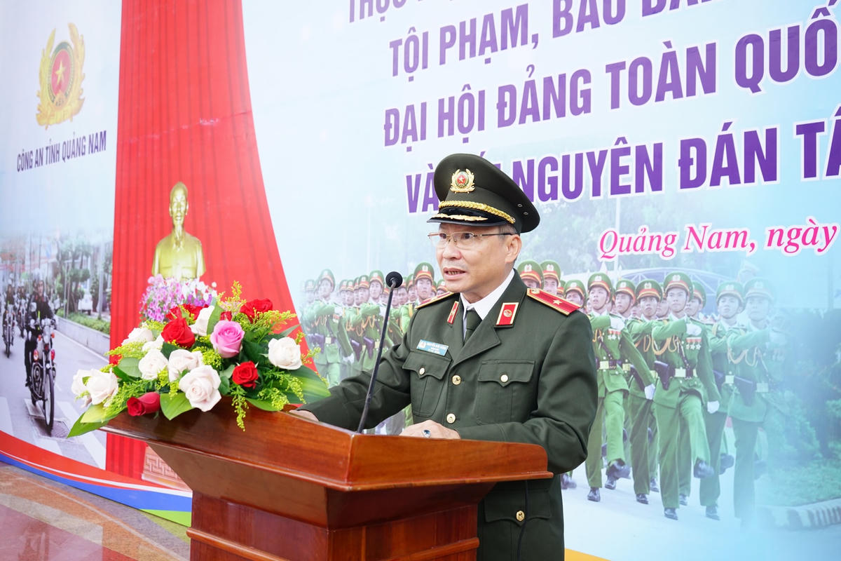 Thiếu tướng Nguyễn Đức Dũng, Giám đốc Công an tỉnh Quảng Nam tại buổi phát lệnh ra quân.