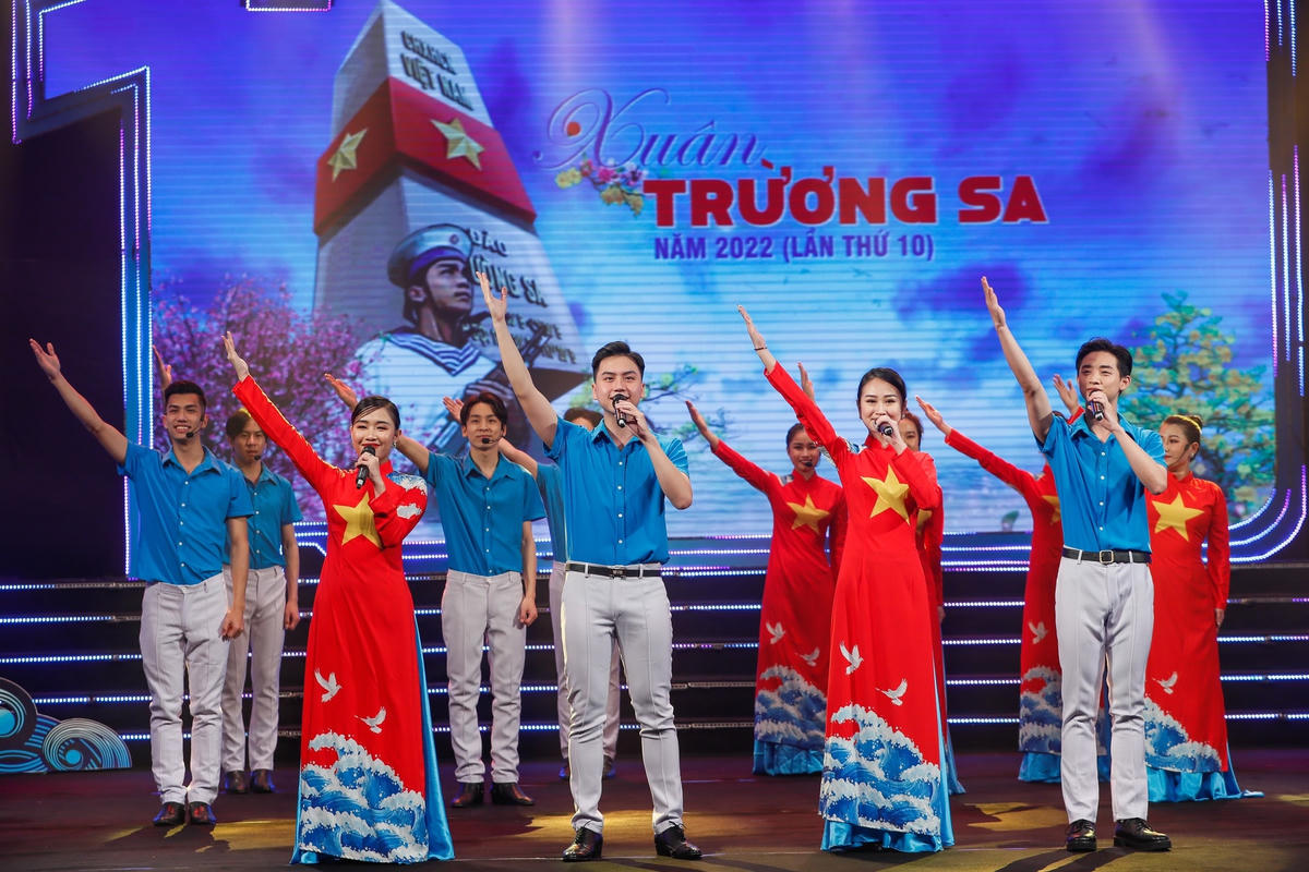 Xuân Trường Sa lần thứ 10 kỳ vọng sẽ có một diện mạo mới, ghi dấu sự nỗ lực của các đơn vị đồng hành luôn sát cánh cùng với cán bộ, chiến sĩ quân đội nhân dân Việt Nam trong sự nghiệp bảo vệ chủ quyền thiêng liêng của Tổ quốc.