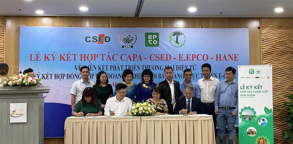 Hội Sản phẩm Nông nghiệp sạch TP.HCM ký kết hợp tác triển khai cổng xúc tiến thương mại sản phẩm nông nghiệp.
