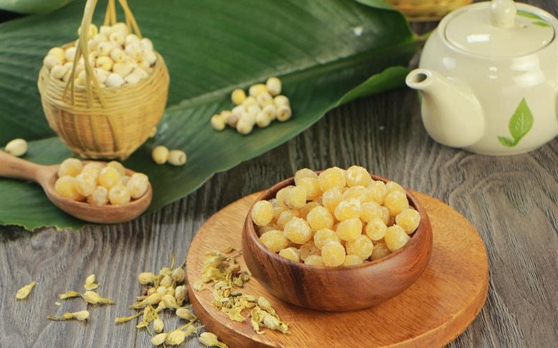 Mứt hạt sen.