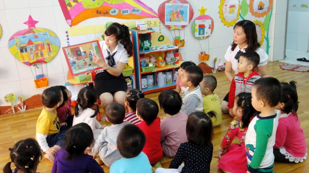 Cần hỗ trợ kịp thời cho giáo viên mầm non.