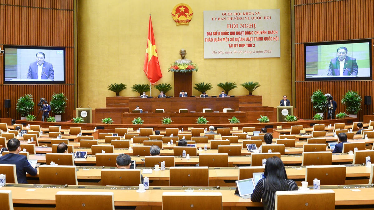 Toàn cảnh Hội nghị đại biểu Quốc hội hoạt động chuyên trách thảo luận, cho ý kiến về dự án Luật Điện ảnh (sửa đổi), sáng 29/3.  