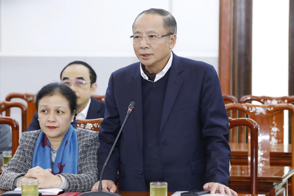 Ông Nguyễn Văn Thân, Chủ tịch Hiệp hội DN nhỏ và vừa Việt Nam phát biểu tại Hội nghị. Ảnh: Quang Vinh.