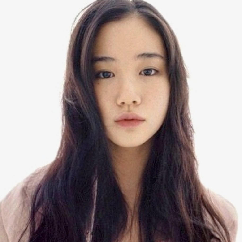Giải thưởng ảnh hậu thuộc về nữ diễn viên Nhật Bản Aoi Yu với bộ phim Vợ điệp viên.