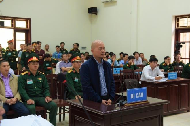 Bị cáo Đinh Ngọc Hệ tại phiên tòa trước đó.  