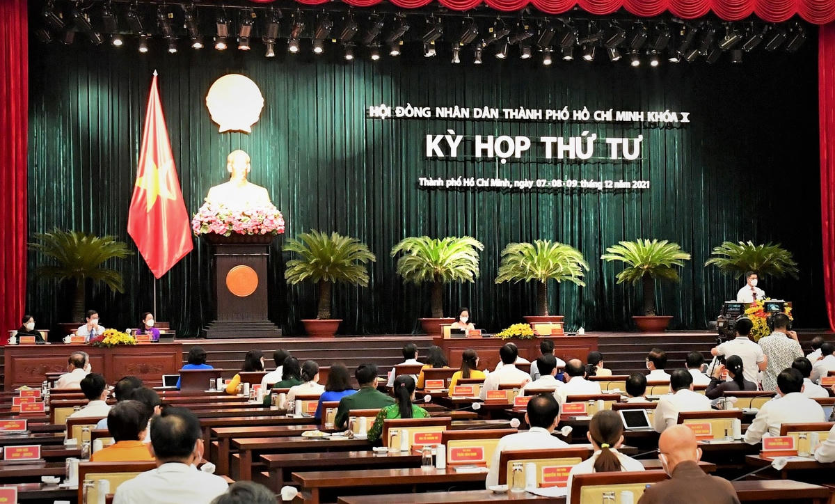 Quang cảnh phiên khai mạc kỳ họp thứ tư HĐND TP HCM khóa X vào sáng nay.