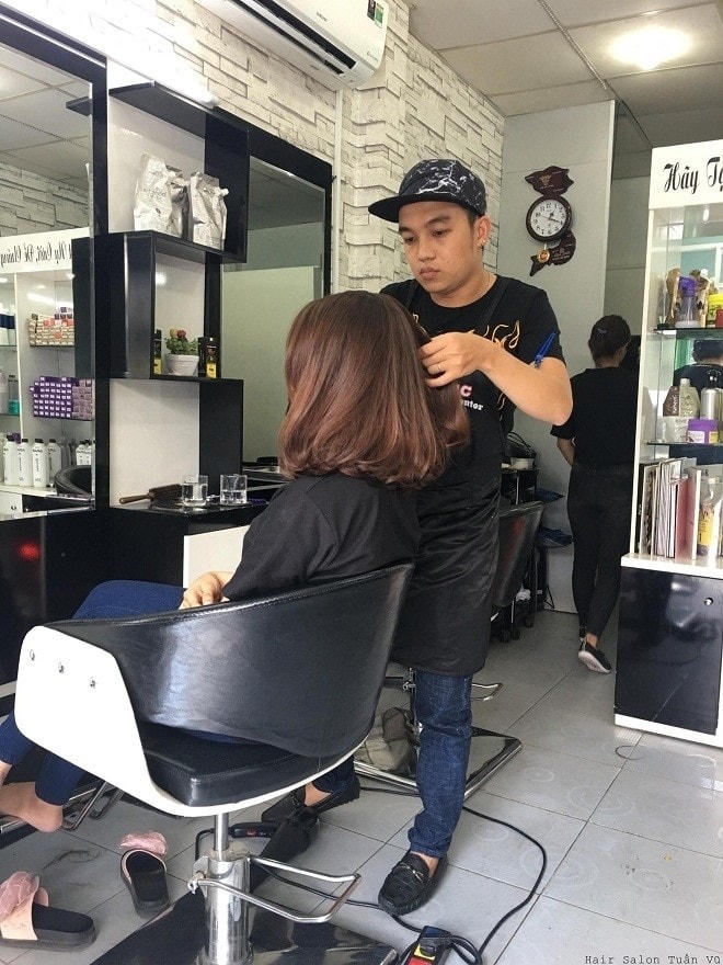 TP. Hồ Chí Minh tăng cấp độ phòng chống Covid-19, yêu cầu người dân hạn chế ra khỏi nhà
