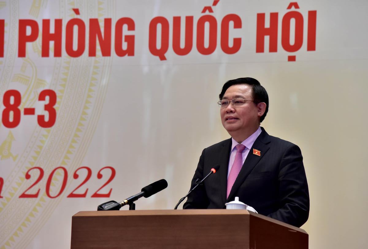Chủ tịch Quốc hội phát biểu tại gặp mặt.