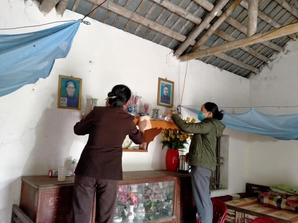 [ẢNH] Vụ Bản, Nam Định: Trước Tết, Hội phụ nữ tìm đến các cụ già neo đơn 