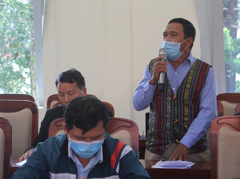 Đại diện bà con DTTS kiến nghị, đề xuất ý kiến tại hội nghị.