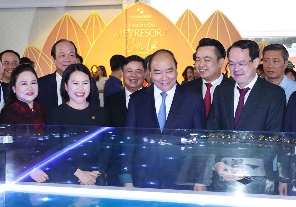 Thủ tướng Nguyễn Xuân Phúc dự Lễ khởi công Khu nghỉ dưỡng Bãi Lữ giai đoạn 2 tại Nghệ An. (Ảnh: Thống Nhất/TTXVN).