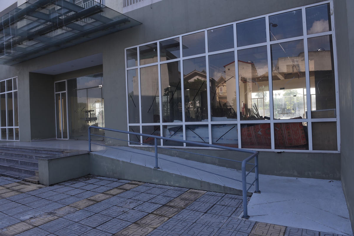 Bất cập nhà tái định cư: Chưa ở đã xuống cấp