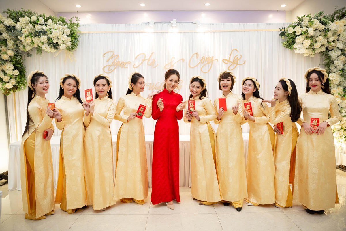 Dàn phù dâu "hot girl" cùng cô dâu Ngọc Hà.