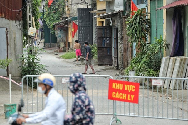 [ẢNH] Bên trong 3 thôn bị cách ly tại xã Tô Hiệu, Thường Tín, Hà Nội
