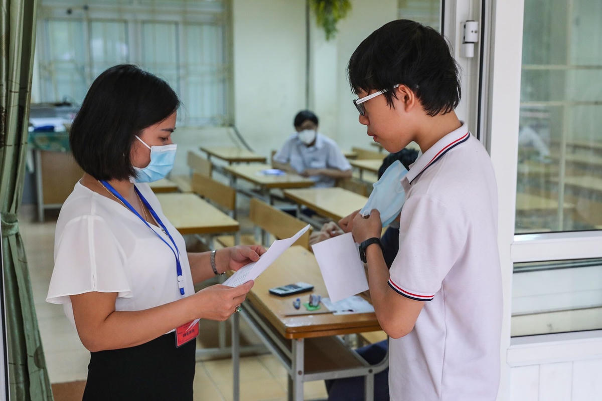 Thí sinh dự thi vào lớp 10 THPT ở Hà Nội năm học 2021-2022. Ảnh: Phạm Quang Vinh.  