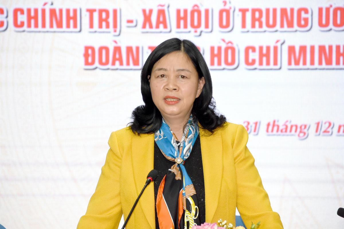 Trưởng ban Dân vận Trung ương Bùi Thị Minh Hoài phát biểu tổng kết Hội nghị.