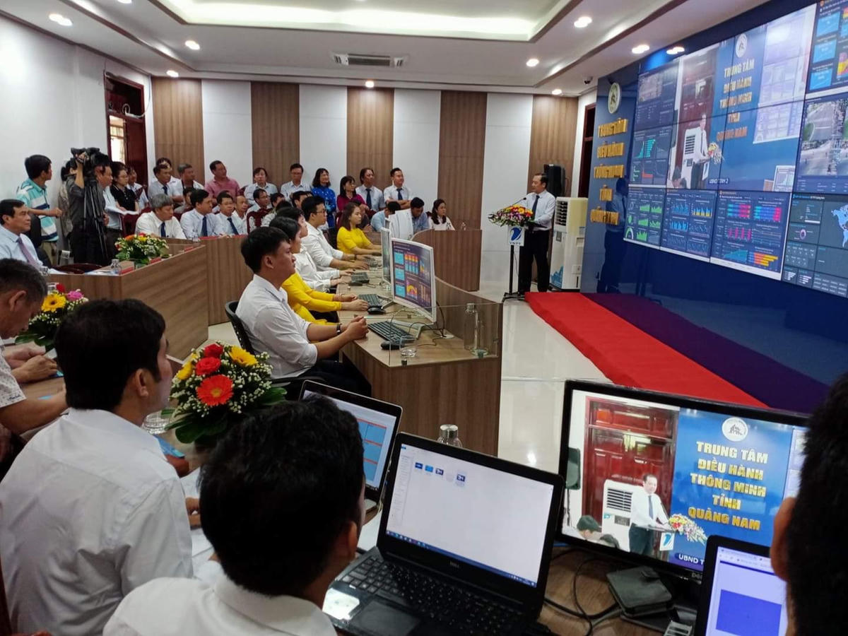 Quang cảnh buổi khai trương Trung tâm điều hành thông minh.