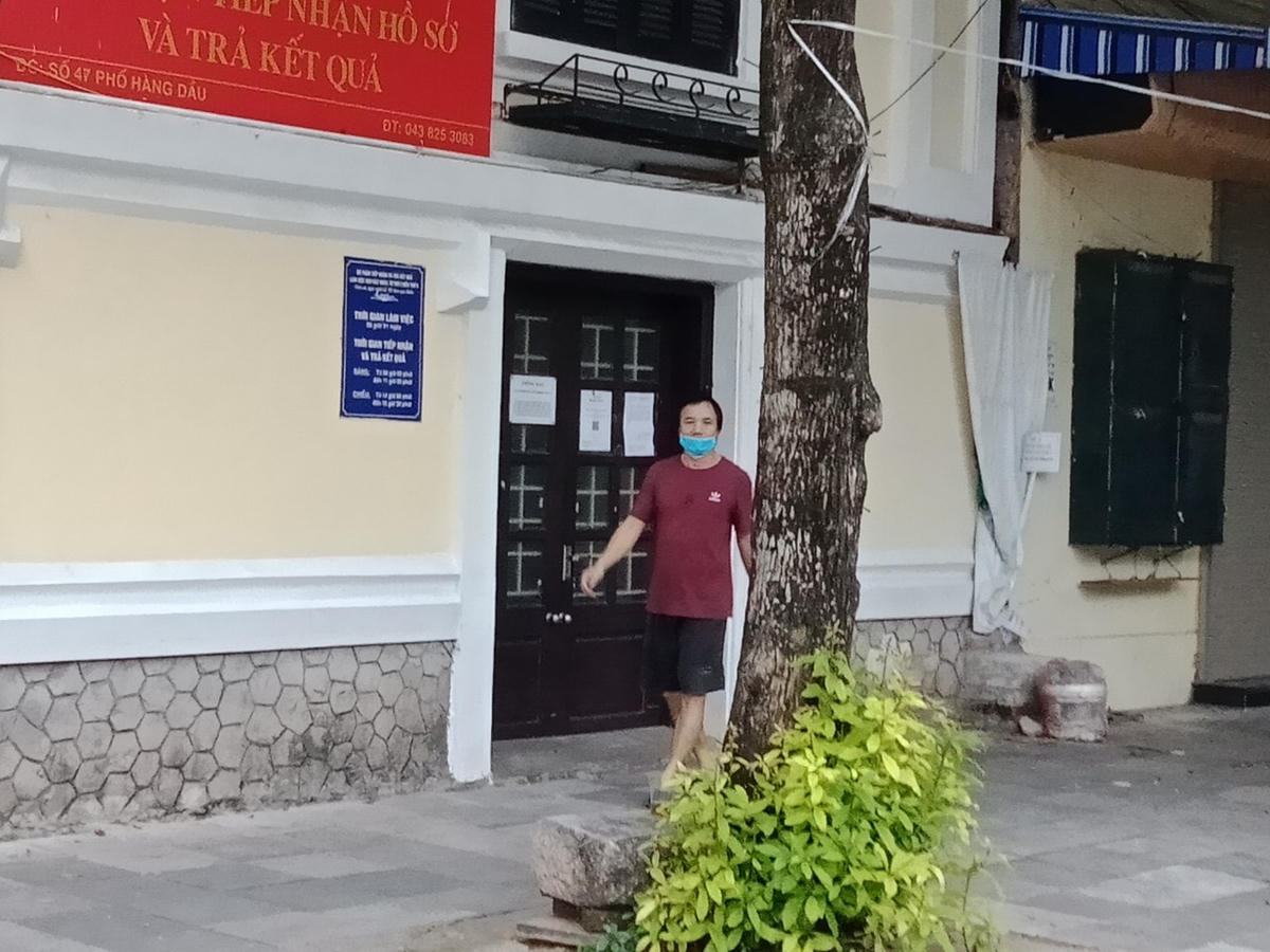 Người dân Hà Nội vẫn chủ quan trong phòng, chống dịch
