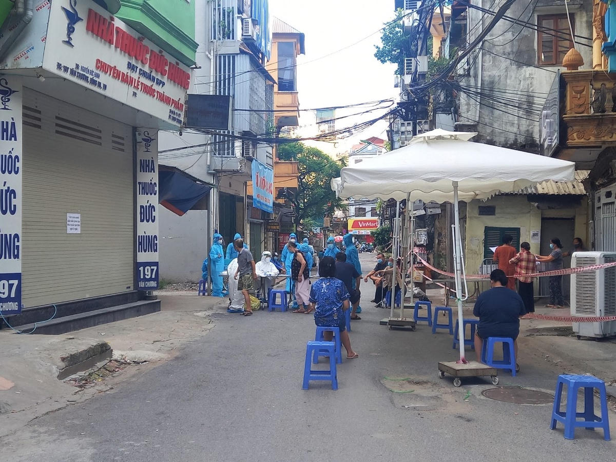 Các địa điểm lấy mẫu được thiết lập ngay tại khu dân cư. 