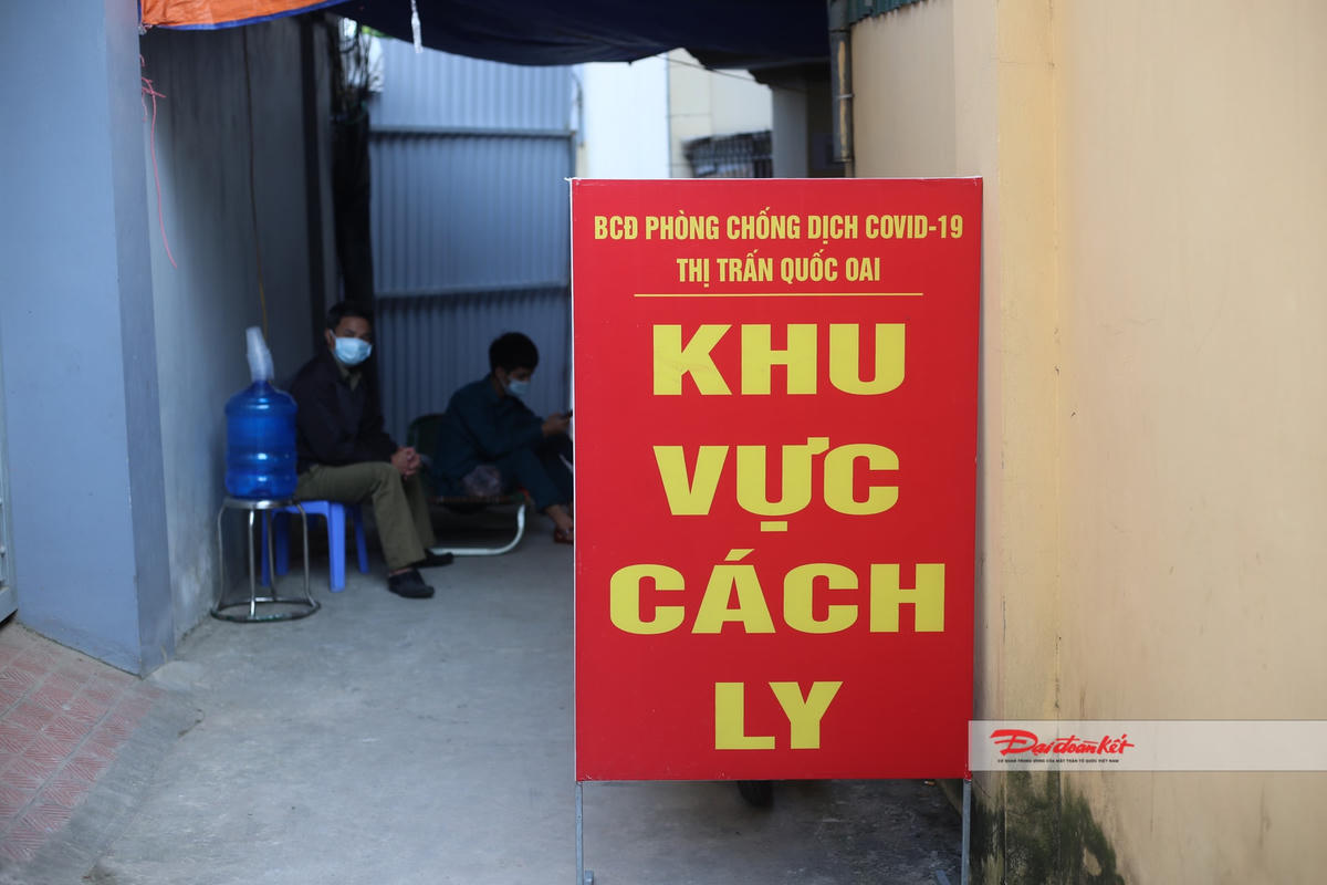 Tại nơi ở của các bệnh nhân mắc Covid-19 đều có lực lượng chức năng 24/24.