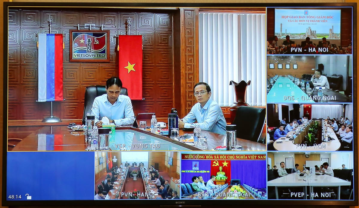 Hội nghị trực tuyến tại các điểm trong toàn quốc.