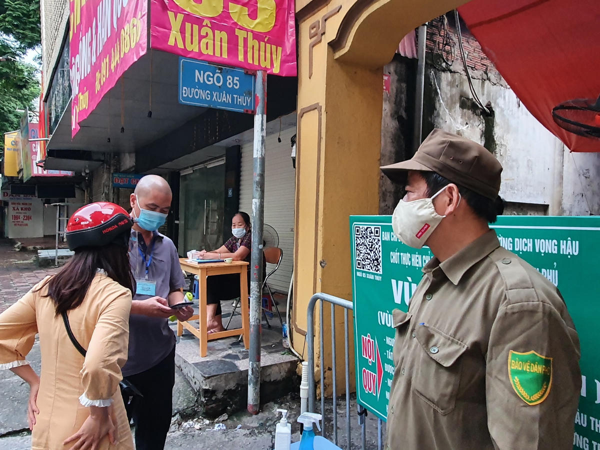 Việc kiểm soát đi lại của người dân đã có nhiều nới lỏng so với trước đây.