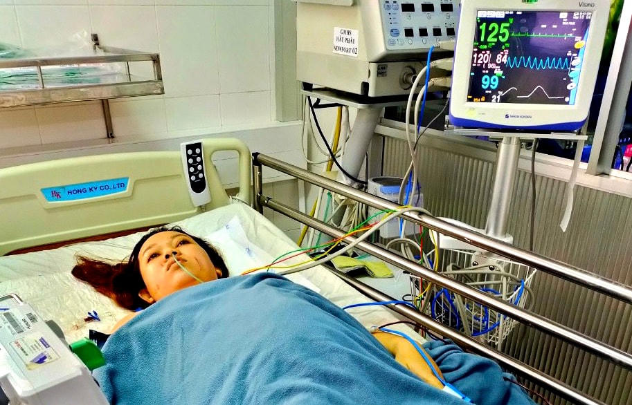 Bệnh nhân Chi đang được tích được chăm sóc, theo dõi.
