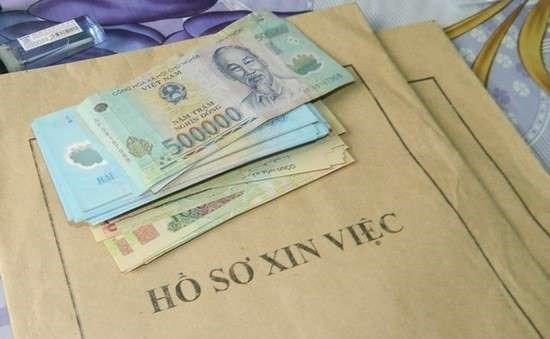 Hà Nội: Truy tố nguyên cán bộ công an lừa đảo xin học, chạy việc